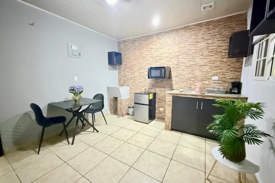 Apartamento básico céntrico y seguro en David Chiriquí (Apartamento 0)